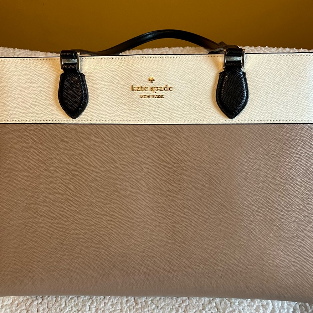Kate Spade Black and Tan Tote Bag Set ( authentic bag and wallet ) - Picture 15 of 16